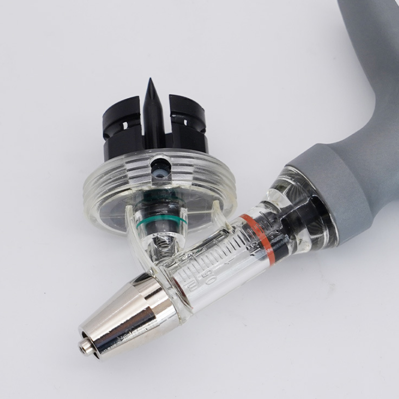 Jeringa automática de 5 ml – Volumen ajustable con facilidad, aplicación precisa, ahorro de tiempo y mayor productividad en la cría de animales