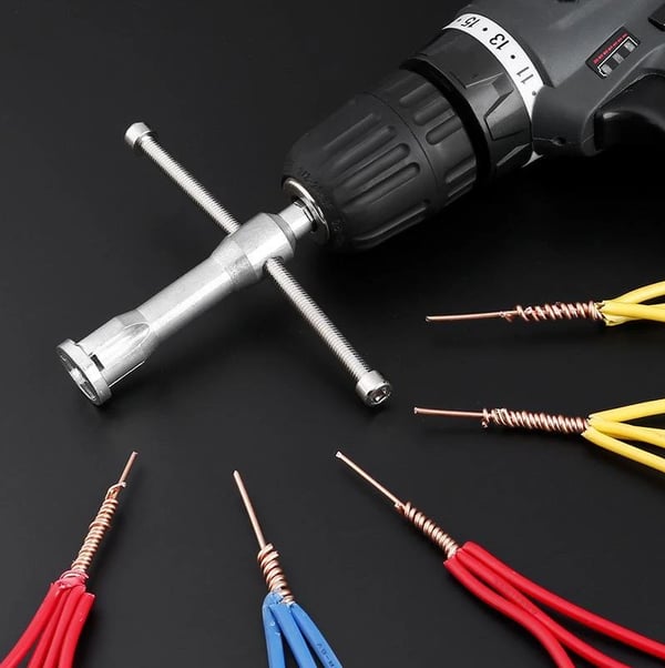 Herramienta para pelar y retorcer cables