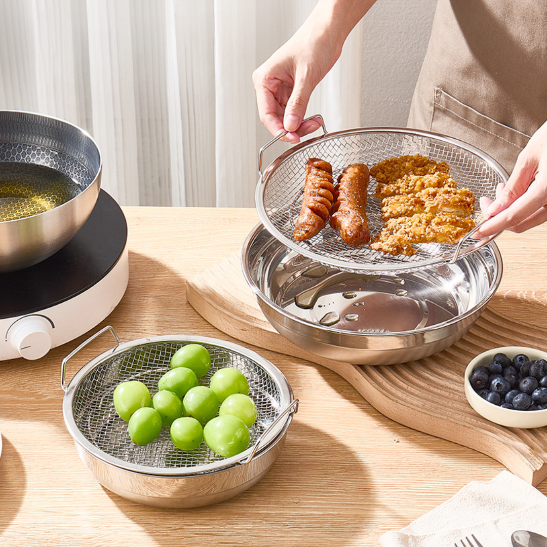 Bandeja escurridora de acero inoxidable 304. Escurre aceite y agua al instante – perfecta para freír, cocinar y lavar alimentos.